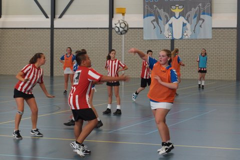 Korfbal C2  29 november-042.JPG